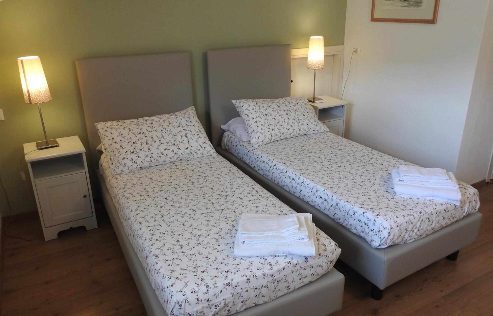 La Casa Di Clara Bed & Breakfast Esine Bagian luar foto