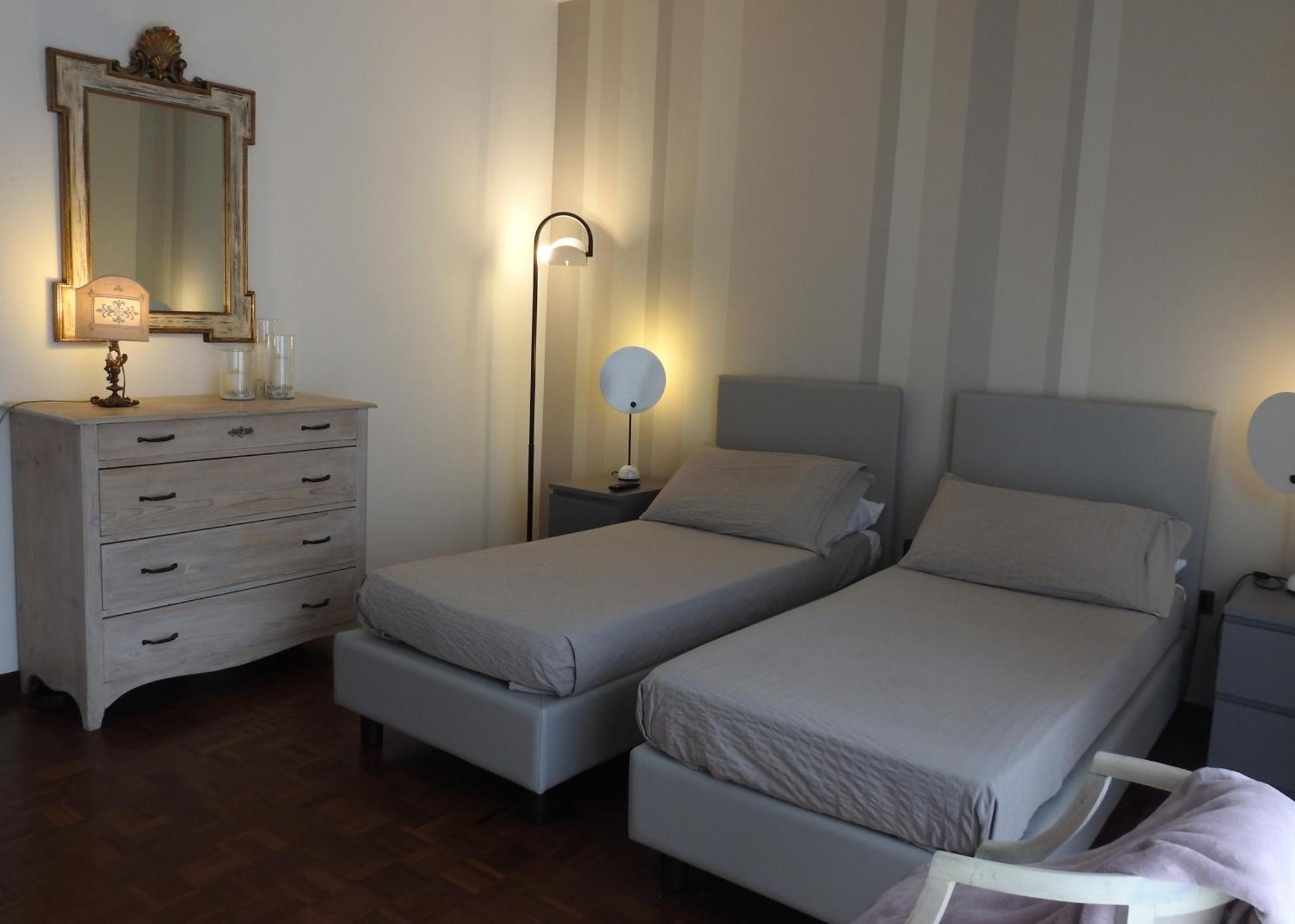 La Casa Di Clara Bed & Breakfast Esine Bagian luar foto