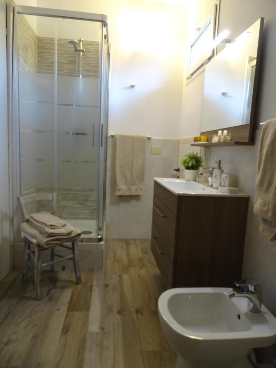 La Casa Di Clara Bed & Breakfast Esine Bagian luar foto